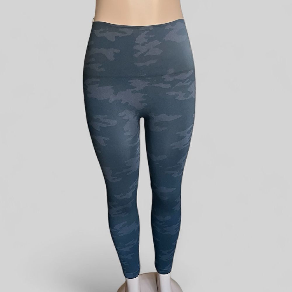 SPANX womens Spanx Leggings for Women Look at Me Now Seamless Leggings